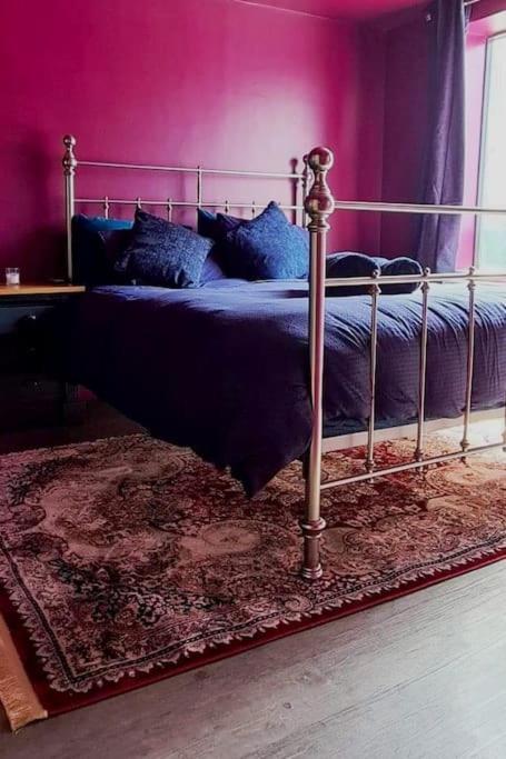 The Wolf'S Den Apartment Patrington Luaran gambar